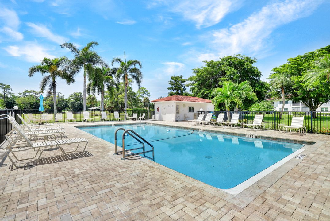 1055 Forest Lakes Dr #F203, Naples, FL 34105