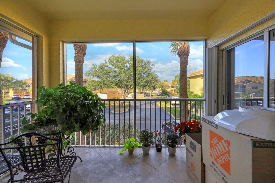 6450 Aragon Way APT 208, Fort Myers, FL 33966