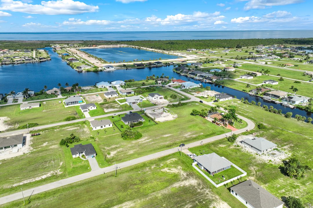 3533 NW 41st Ave, Cape Coral, FL 33993