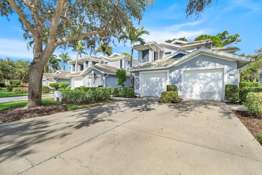 760 Tarpon Cove Dr #102, Naples, FL 34110