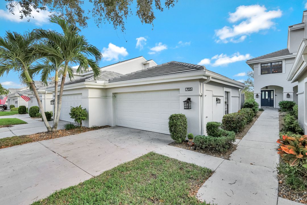 16321 Fairway Woods Dr  #705, Fort Myers, FL 33908