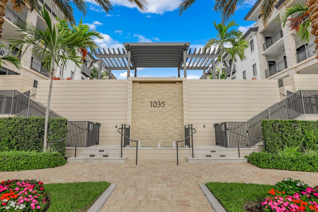 1035 3rd Ave S #319, Naples, FL 34102