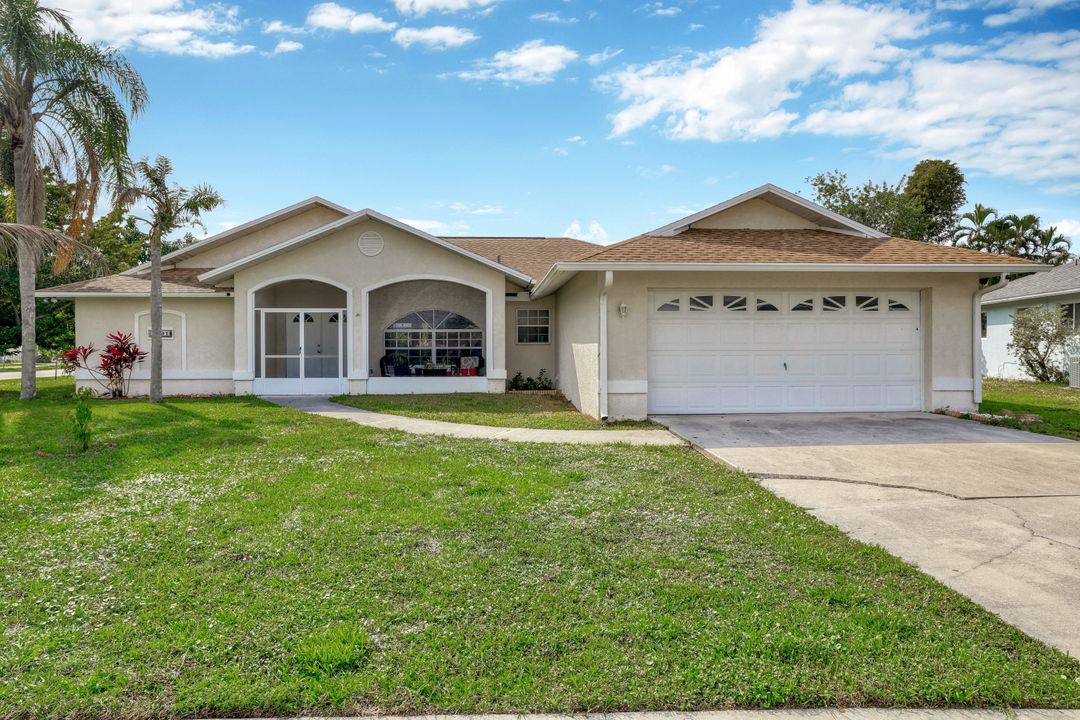 1501 Senior Ct, Lehigh Acres, FL 33971