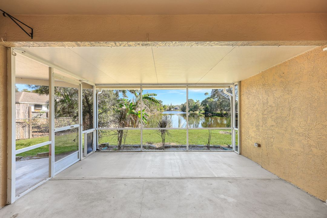 8240 Lake San Carlos Cir, Fort Myers, FL 33967