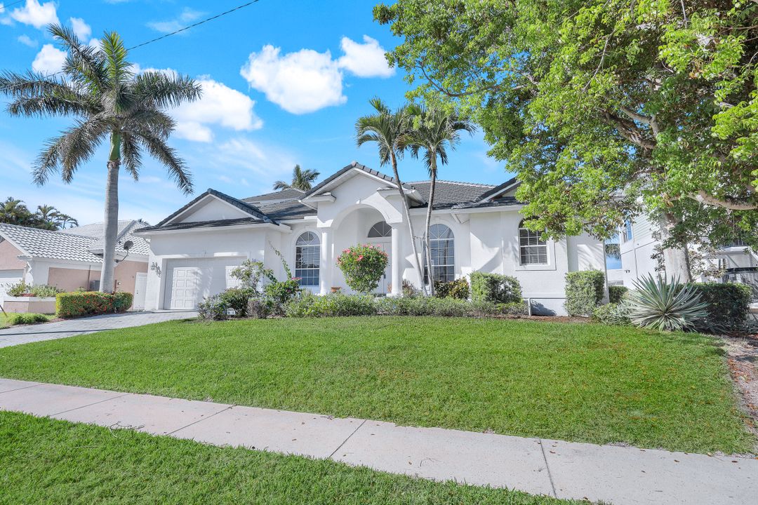 541 Hernando Dr, Marco Island, FL 34145