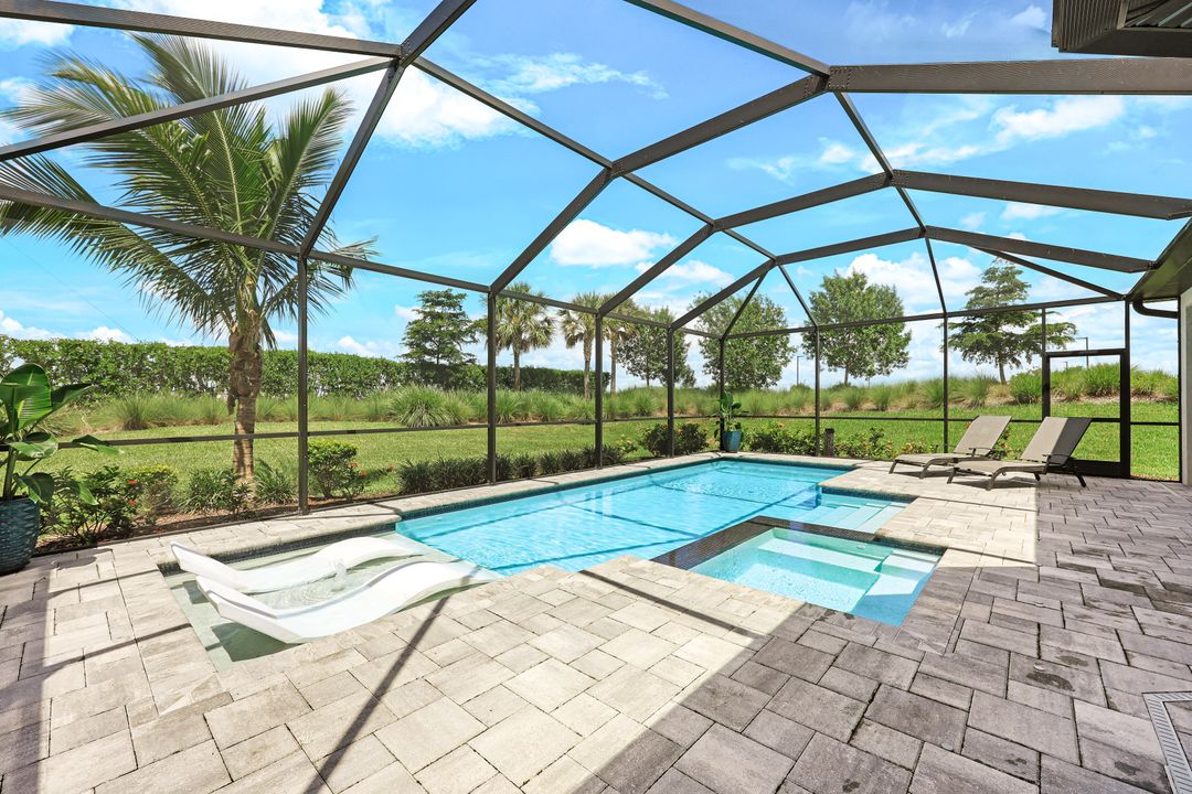 11790 Canal Grande Dr, Fort Myers, FL 33913