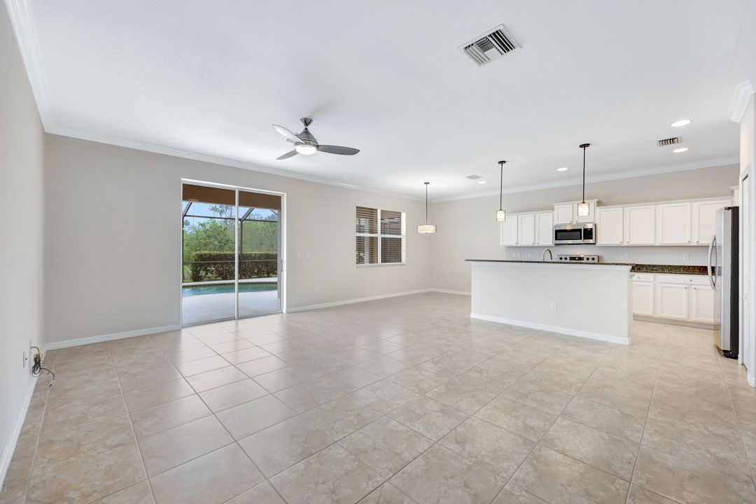 21017 Bella Terra Blvd, Estero, FL 33928