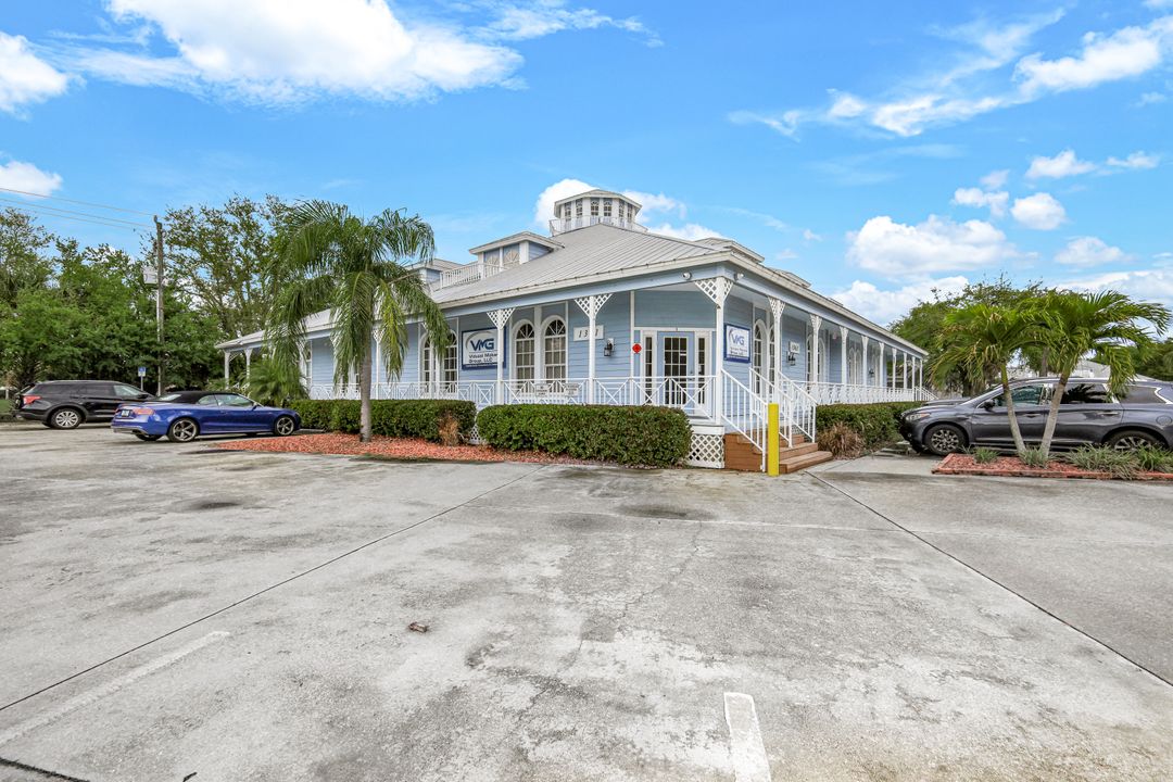 1361 Royal Palm Square Blvd, Fort Myers, FL 33919