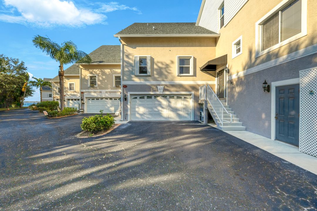 3623 Edgewood Ave, Fort Myers, FL 33916