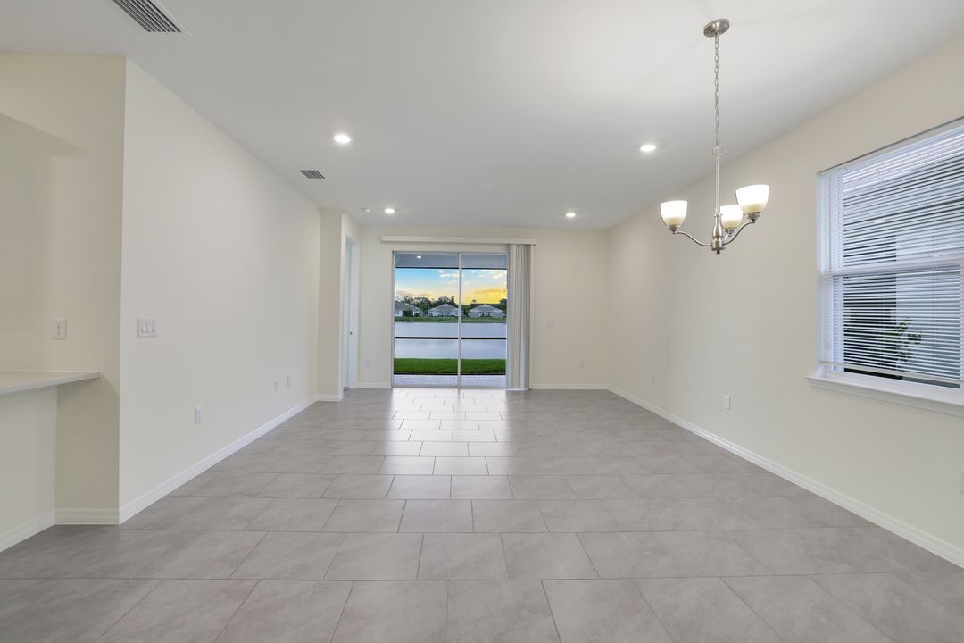 1249 Enbrook Lp, Naples, FL 34114