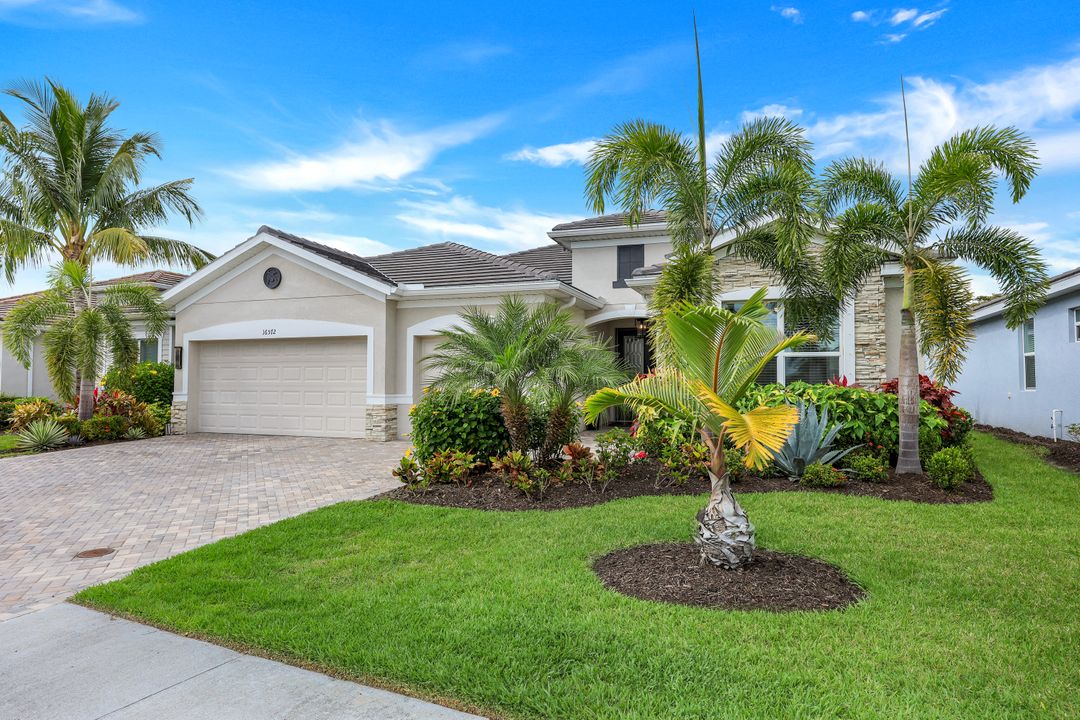 16572 Bonita Landing Cir, Bonita Springs, FL 34135