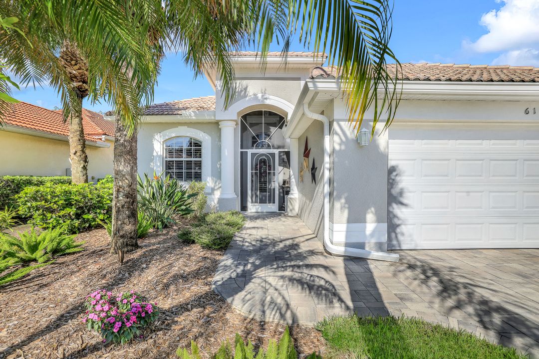 6128 Highwood Park Ln, Naples, FL 34110