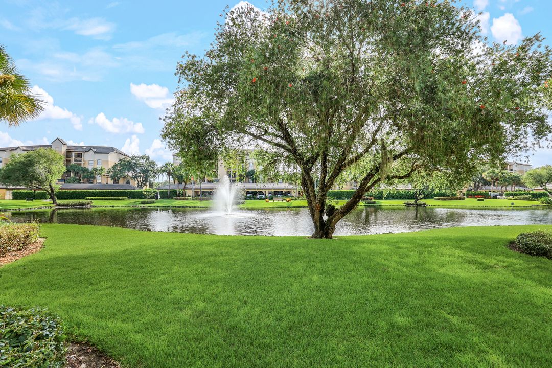 178 Vintage Cir, Naples, FL 34119 apt 101