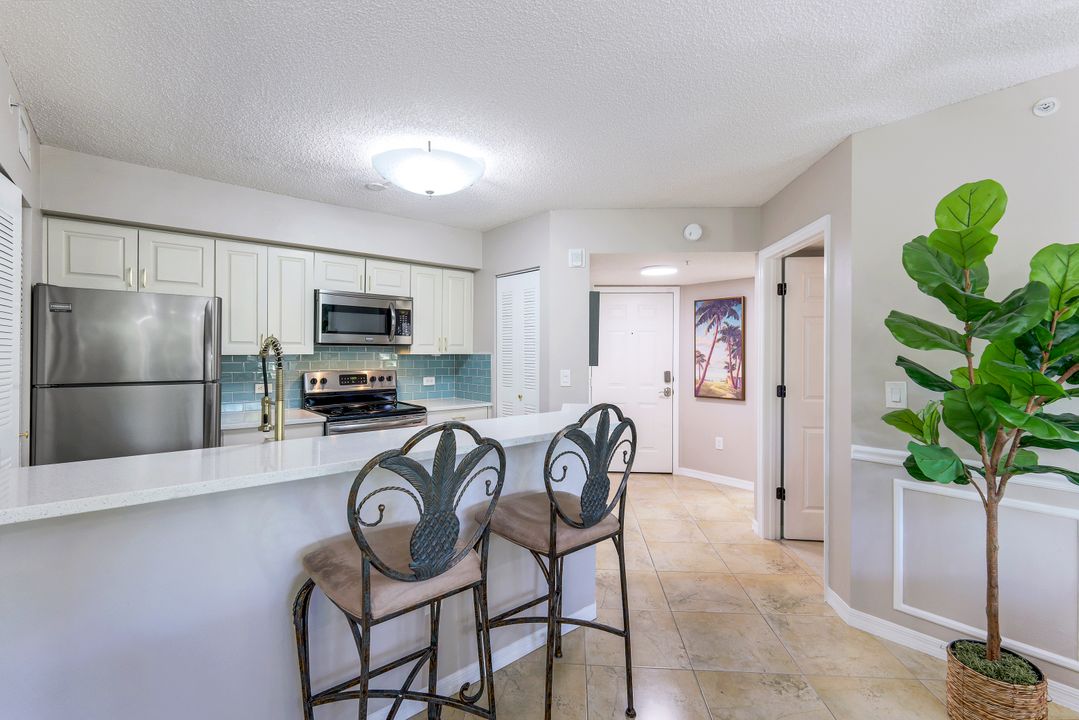 8940 Colonnades Ct E #731, Bonita Springs, FL 34135