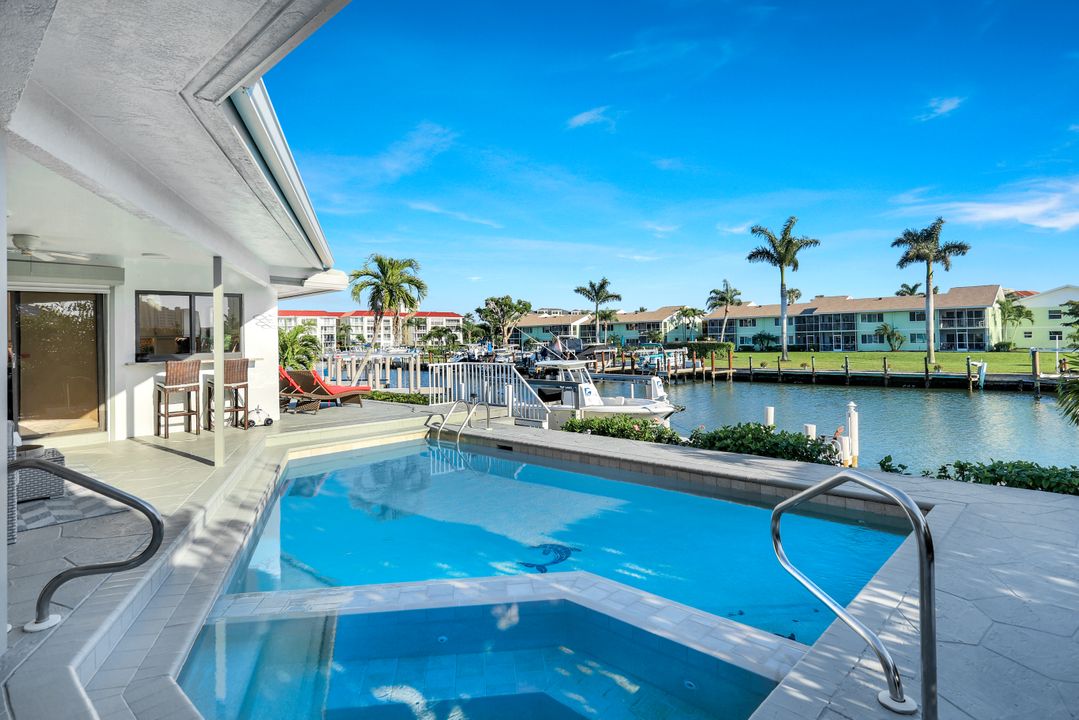 850 Banyan Ct, Marco Island, FL 34145