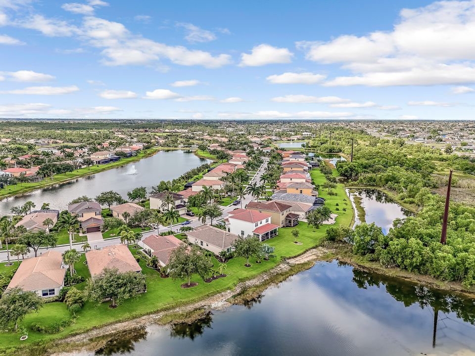 2704 Blue Cypress Lake Ct, Cape Coral, FL 33909