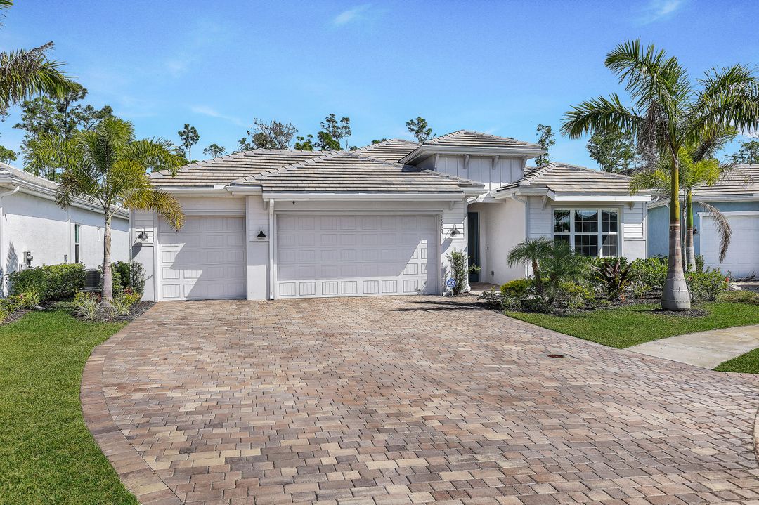 16804 Bay Is Ct, Bonita Springs, FL 34135