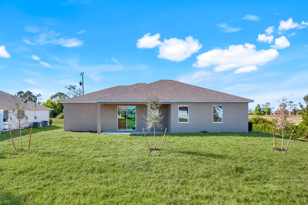 3901 NE 19th Ave, Cape Coral, FL 33909