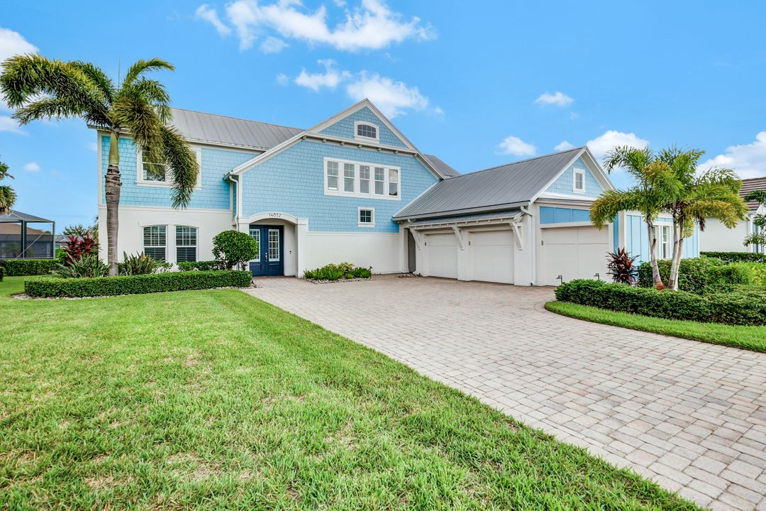 14832 Dockside Ln, Naples, FL 34114