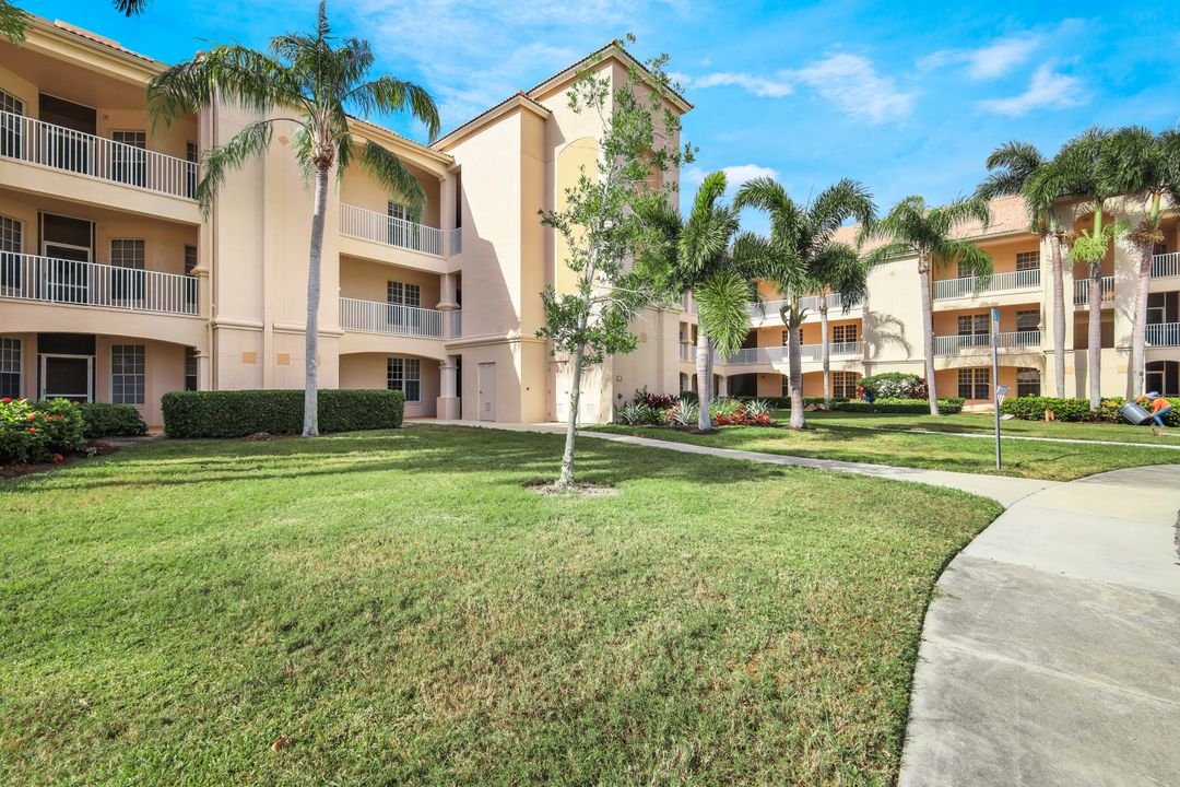 9100 Southmont Cove #306, Fort Myers, FL 33908