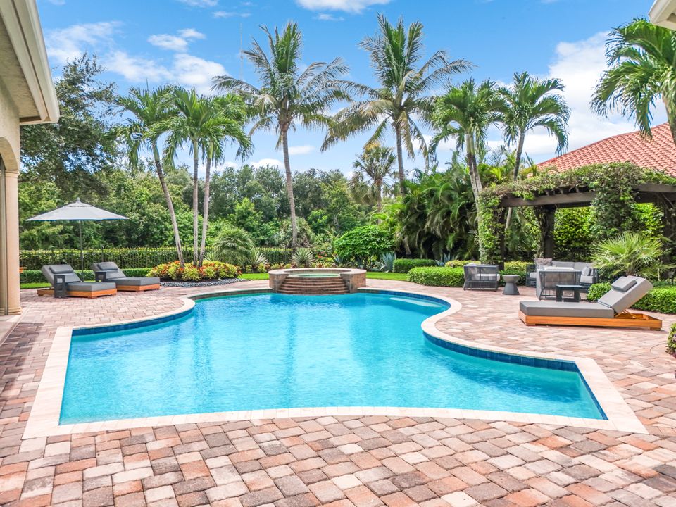 29170 Marcello Way, Naples, FL 34110