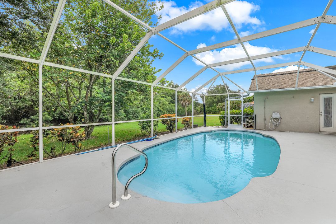 7786 Scarlet Ct, Naples, FL 34104