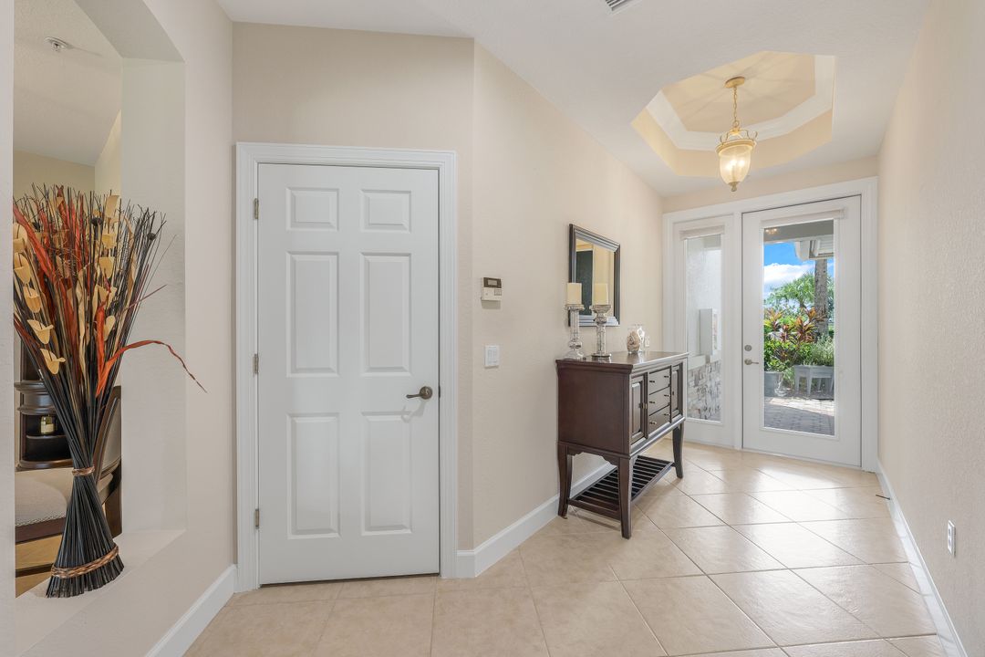 9204 Quartz Ln #101, Naples, FL 34120