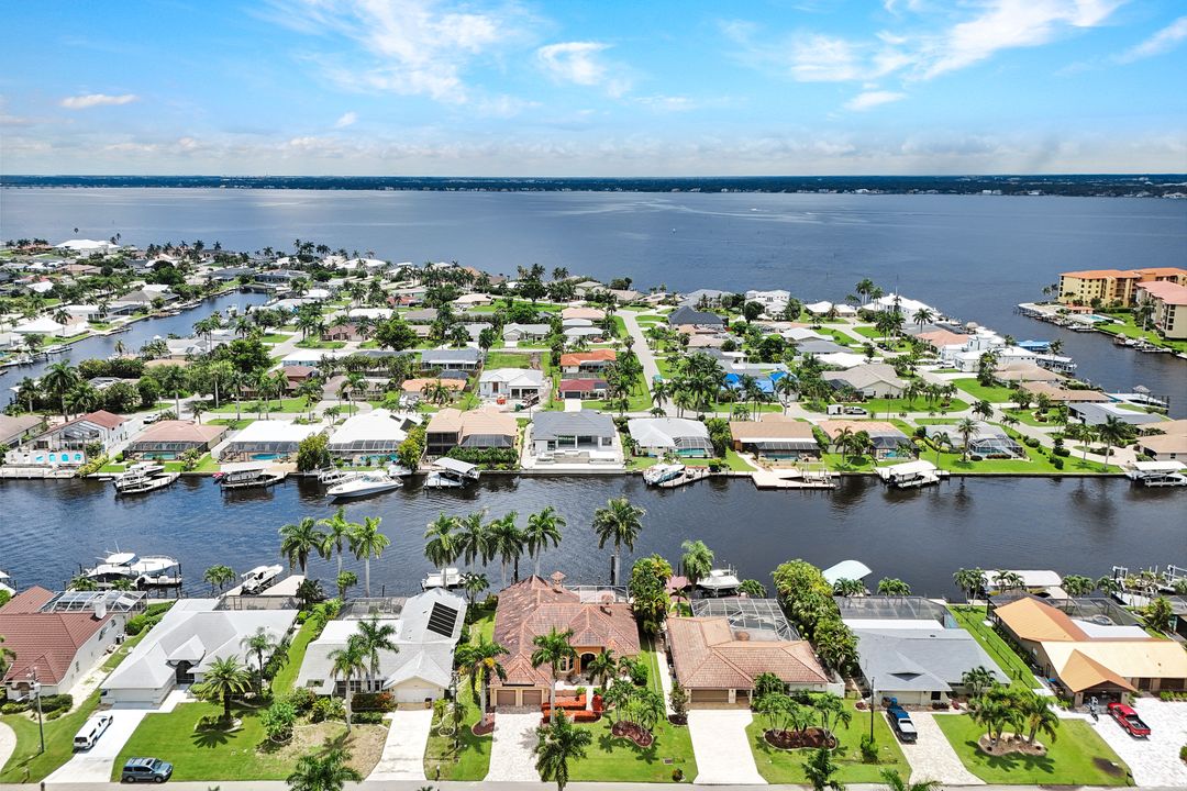 3917 SE 19th Ave, Cape Coral, FL 33904