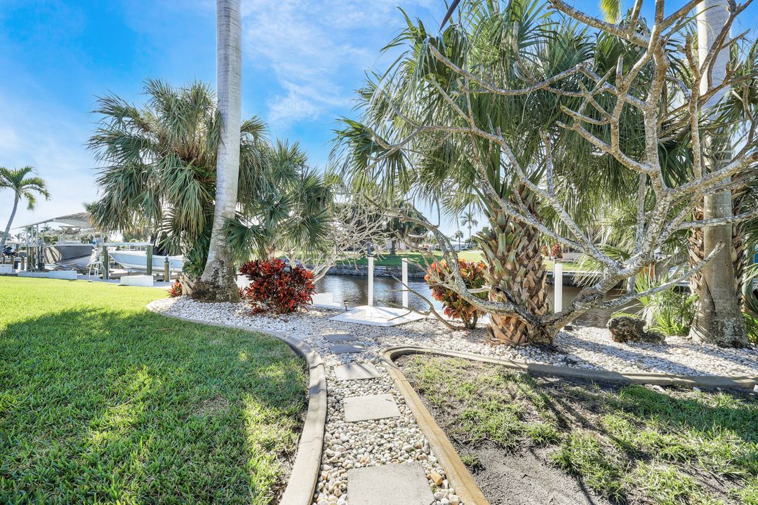 5614 Coronado Ct, Cape Coral, FL 33904