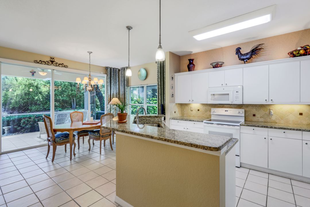 5330 Andover Dr #102, Naples, FL 34110