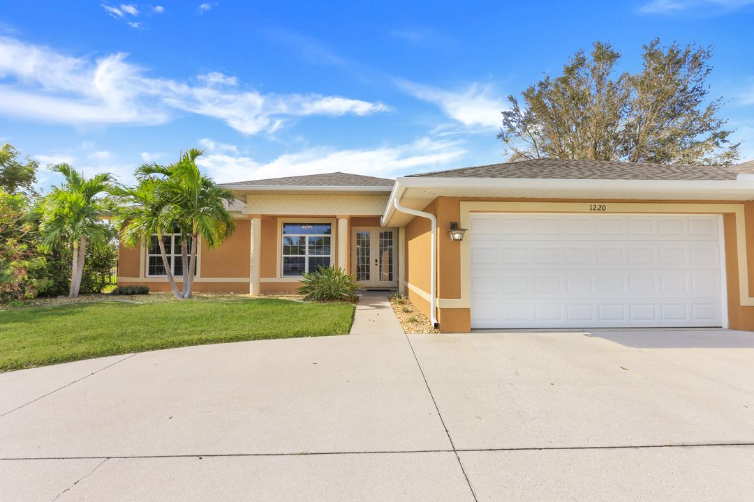 1220 SE 13th Ave, Cape Coral, FL 33990