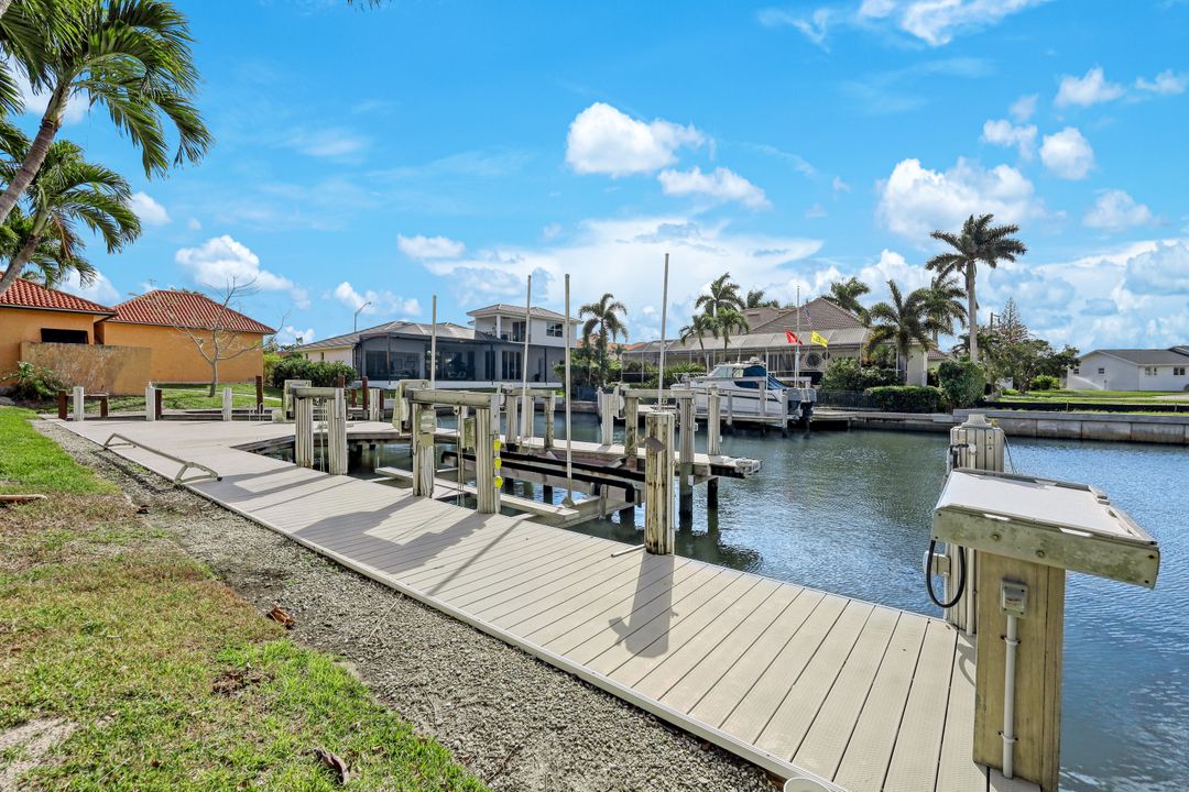 20 Anchor Ct, Marco Island, FL 34145