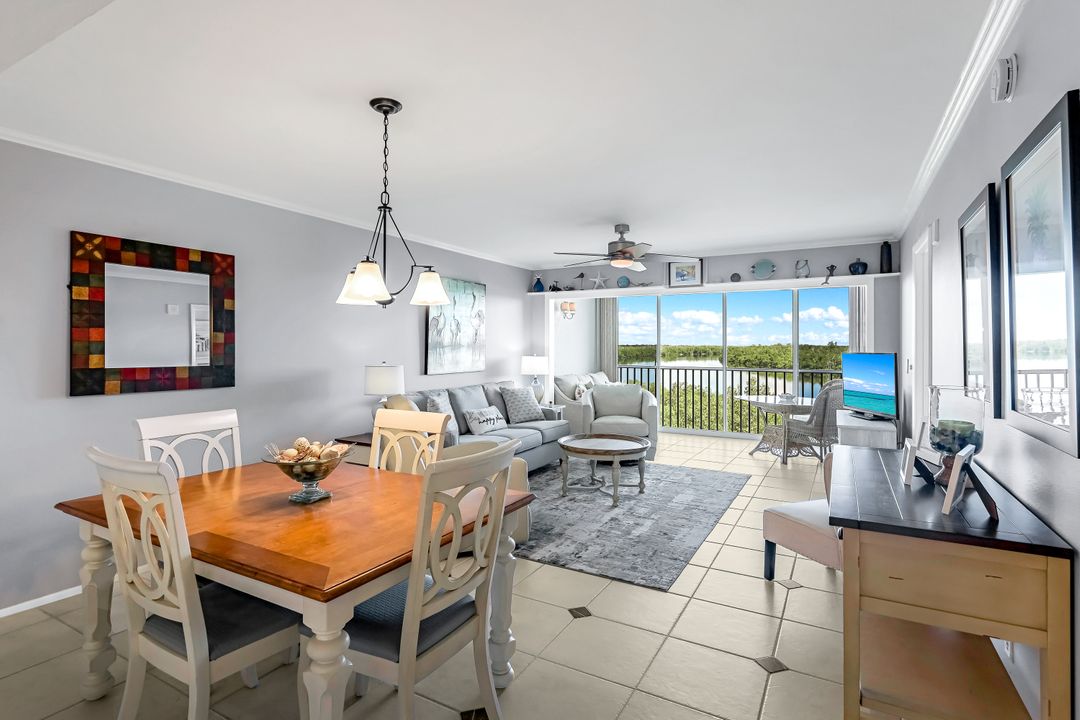 100 Stevens Landing Dr #402, Marco Island, FL 34145