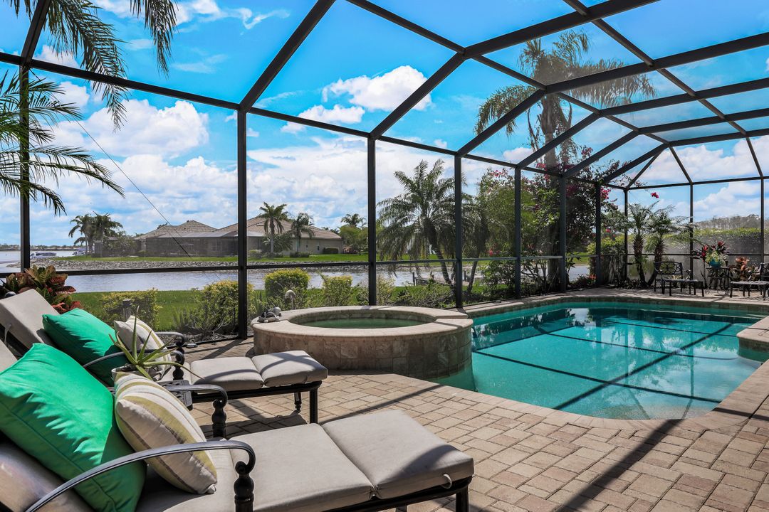 9406 Copper Canyon Ct, Naples, FL 34120