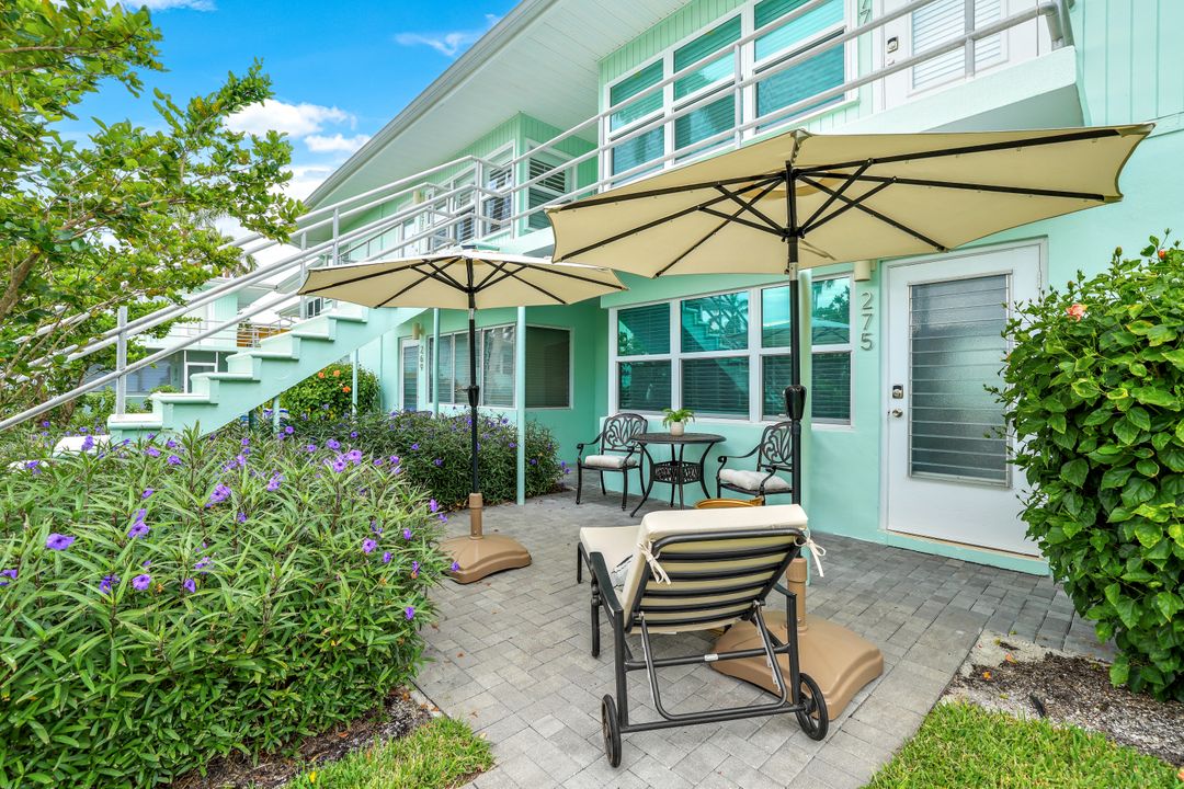 275 8th Ave S #275, Naples, FL 34102