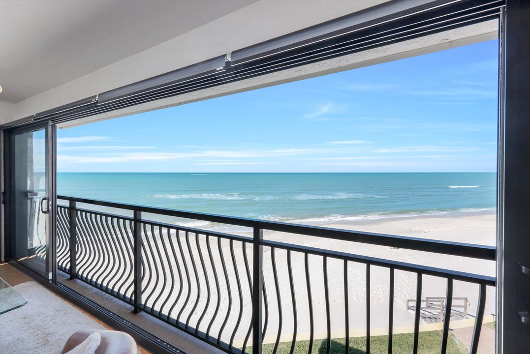 3333 Gulf Shore Blvd N #2, Naples, FL 34103