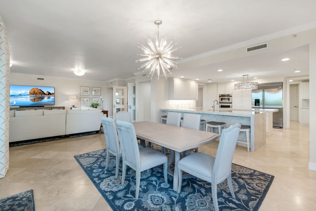 265 Indies Way #403, Naples, FL 34110