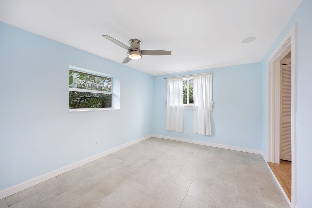 8225 Lake San Carlos Cir, Fort Myers, FL 33967