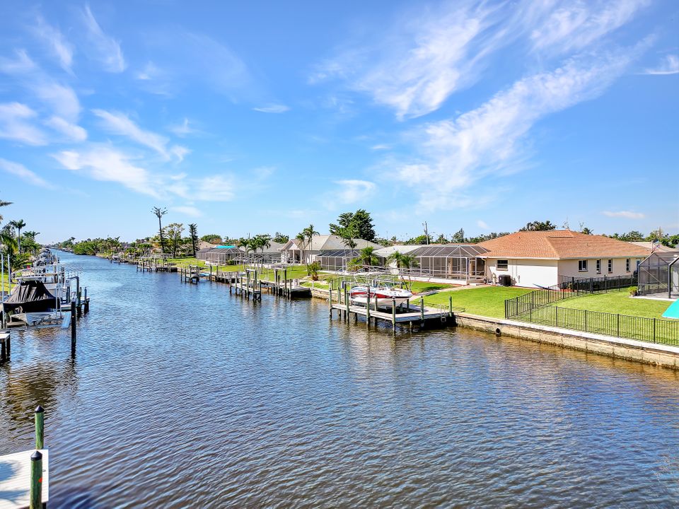 3749 SW 2nd Ave, Cape Coral, FL 33914