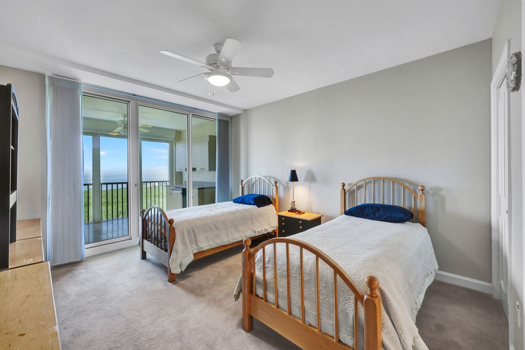 7117 Pelican Bay Blvd #1604, Naples, FL 34108