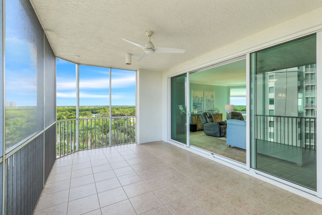 275 Indies Way #706, Naples, FL 34110