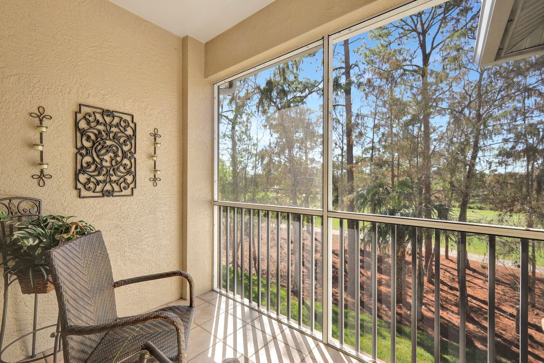 8245 Danbury Blvd #203, Naples, FL 34120