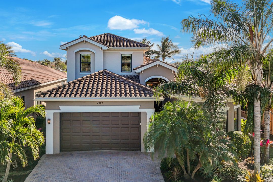 2863 Cinnamon Bay Cir, Naples, FL 34119