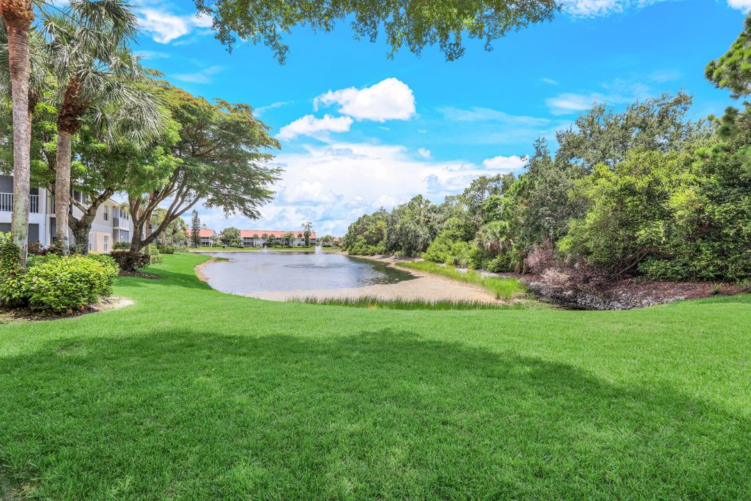 5330 Andover Dr #102, Naples, FL 34110