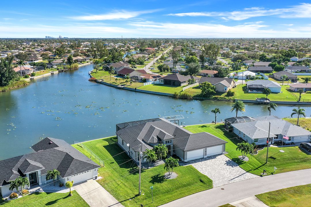 2903 SW 5th Ave, Cape Coral, FL 33914