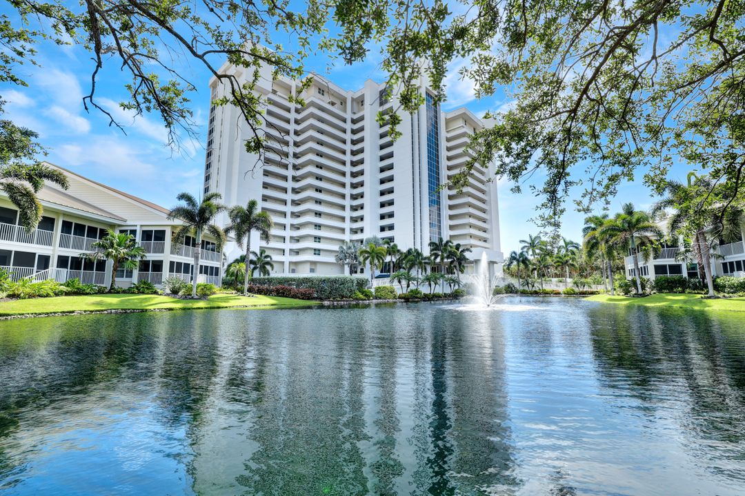 6361 Pelican Bay Blvd #904, Naples, FL 34108