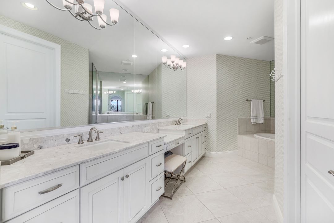 16433 Carrara Way #202, Naples, FL 34110