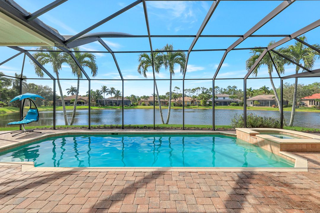 4009 Treadwater Ct, Naples, FL 34109