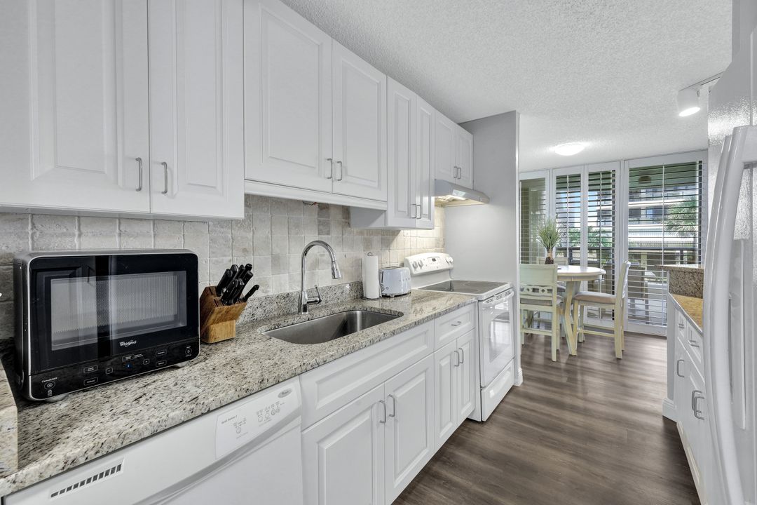 730 S Collier Blvd #106, Marco Island, FL 34145