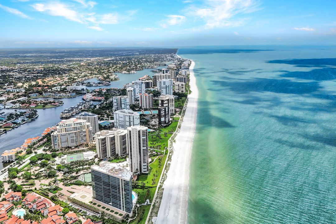 4651 Gulf Shore Blvd N #1702, Naples, FL 34103